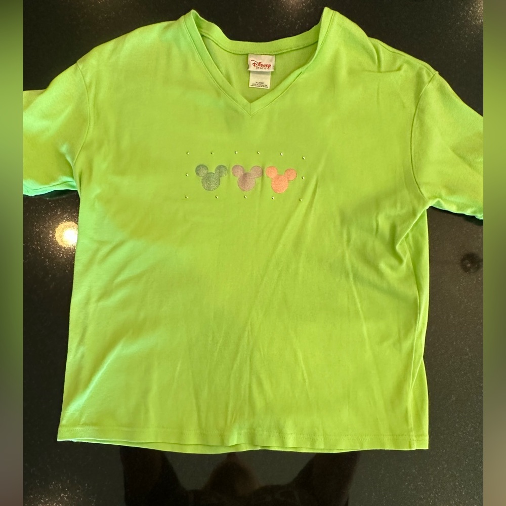 Women’s vintage Disney T-shirt. Size extra-large.